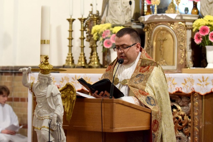 Liturgią Godzin rozpoczęto obchody uroczystości Wszystkich Świętych