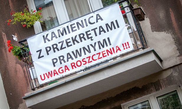 Co jakiś czas pojawiają się informacje o oszustwach, do jakich doszło podczas reprywatyzacji wielu nieruchomości.