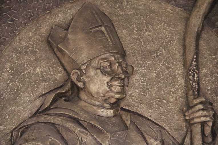Krypta i pomniki nagrobne w katedrze