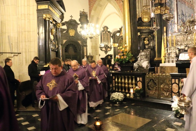 Dzien Zaduszny w katedrze wawelskiej 2016