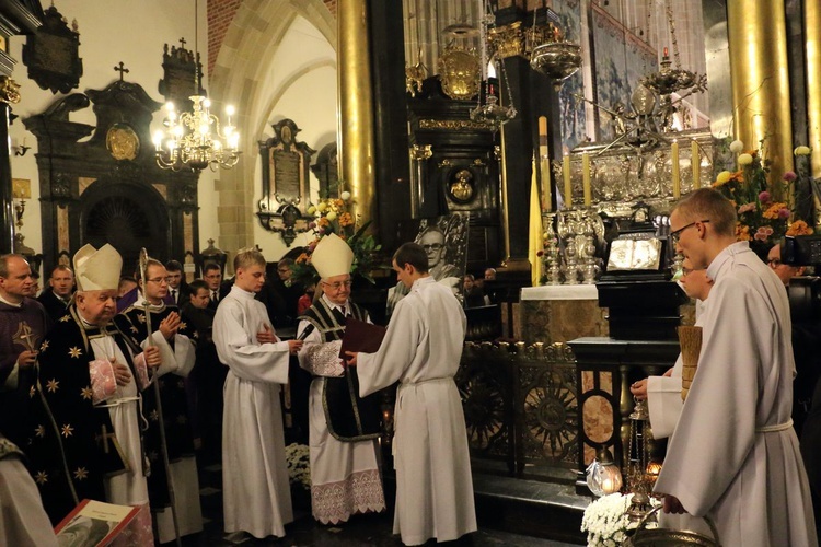 Dzien Zaduszny w katedrze wawelskiej 2016