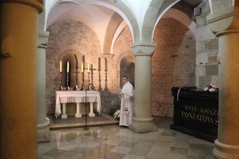 Dzien Zaduszny w katedrze wawelskiej 2016