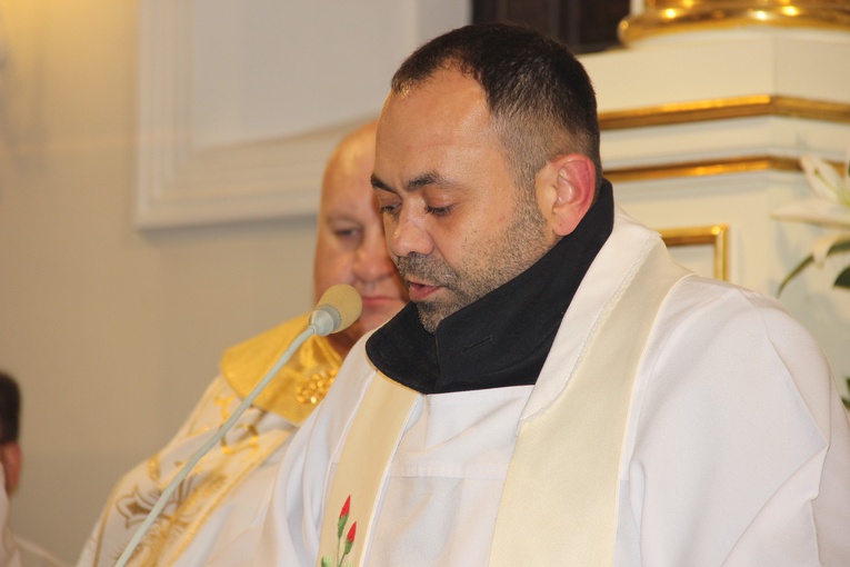 Powitanie ikony MB Częstochowskiej w parafii św. Stanisława w Skierniewicach