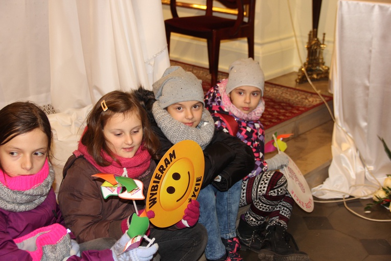 Powitanie ikony MB Częstochowskiej w parafii św. Stanisława w Skierniewicach