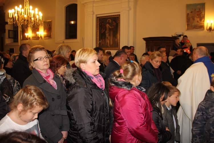 Powitanie ikony MB Częstochowskiej w parafii św. Stanisława w Skierniewicach