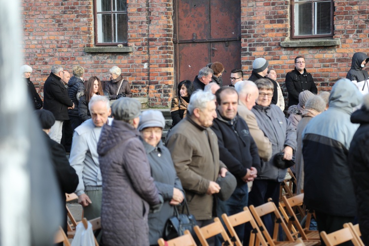 Msza Święta 2 listopada w KL Auschwitz