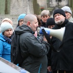 Honoracki spacer po Starych Powązkach