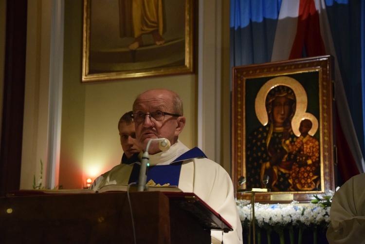 Powitanie ikony MB Częstochowskiej w parafii Najświętszego Serca Pana Jezusa w Skierniewicach