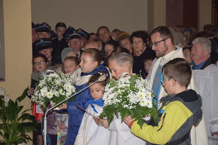 Powitanie ikony MB Częstochowskiej w parafii Najświętszego Serca Pana Jezusa w Skierniewicach