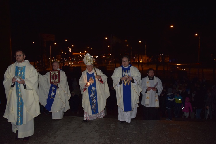 Powitanie ikony MB Częstochowskiej w parafii Najświętszego Serca Pana Jezusa w Skierniewicach