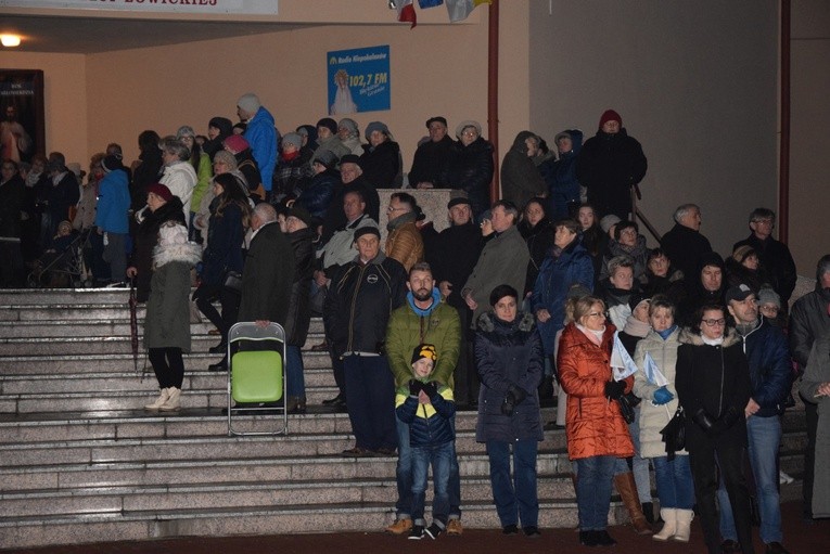 Powitanie ikony MB Częstochowskiej w parafii Najświętszego Serca Pana Jezusa w Skierniewicach