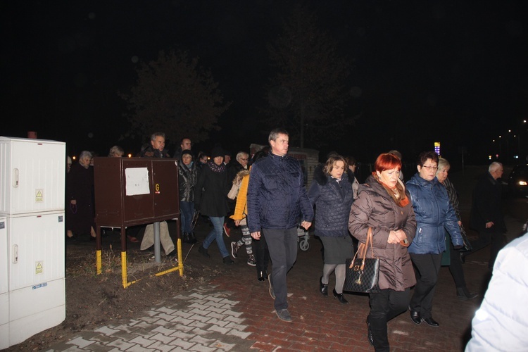 Powitanie ikony MB Częstochowskiej w parafii Niepokalanego Serca NMP w Skierniewicach