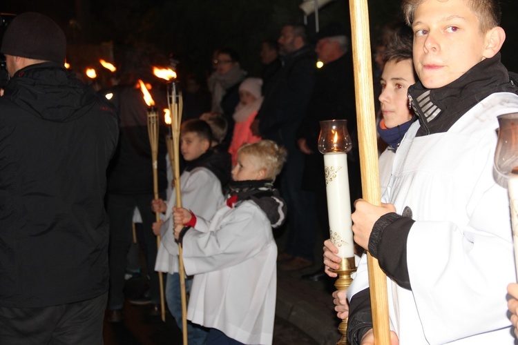 Powitanie ikony MB Częstochowskiej w parafii Niepokalanego Serca NMP w Skierniewicach