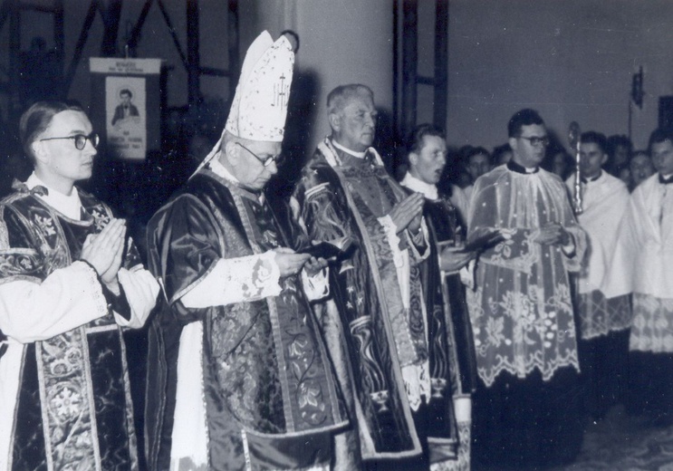 Powrót biskupów śląskich w 1956 roku