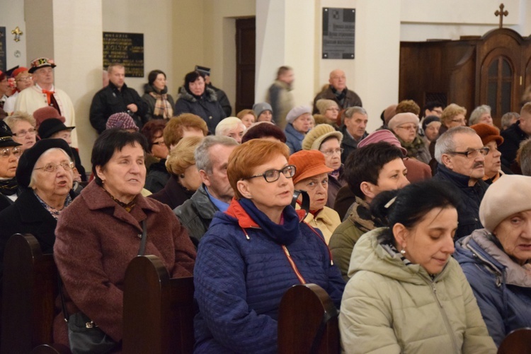 Powitanie ikony MB Częstochowskiej w parafii wojskowej w Skierniewicach