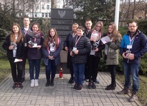 Młodzi na rzecz żołnierzy niezłomnych