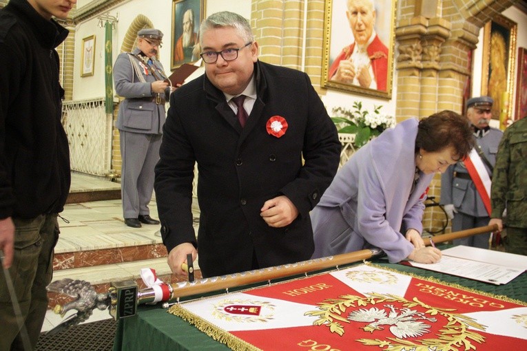 Sztandar dla Piłsudczyków
