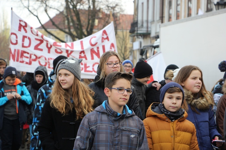 Marsz patriotyczny w Łowiczu