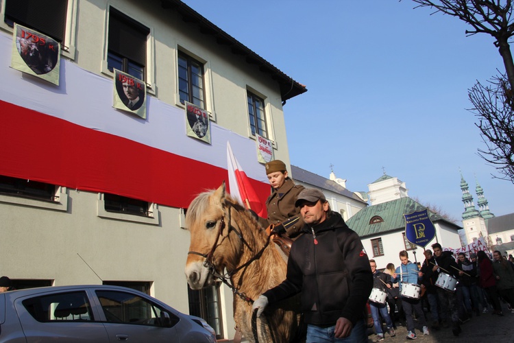 Marsz patriotyczny w Łowiczu