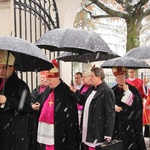 Procesja z relikwiami św. Wiktorii w Łowiczu