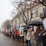 Procesja z relikwiami św. Wiktorii w Łowiczu