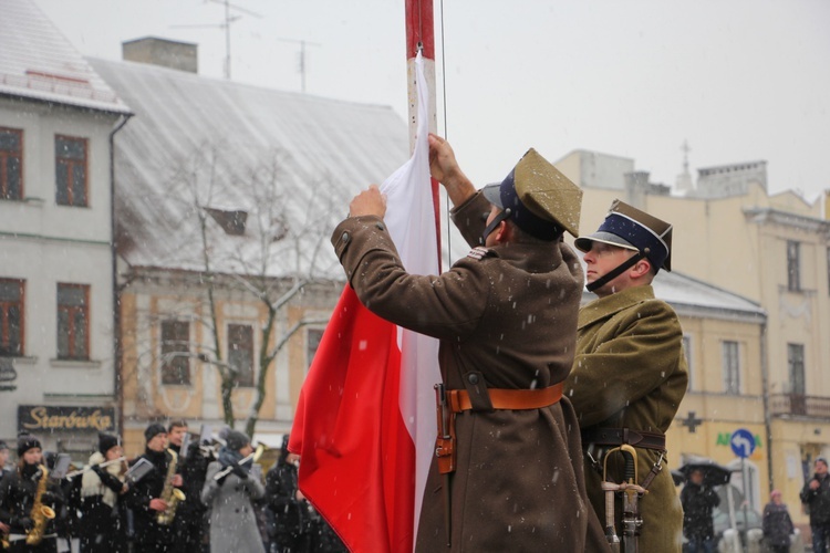 Procesja z relikwiami św. Wiktorii w Łowiczu