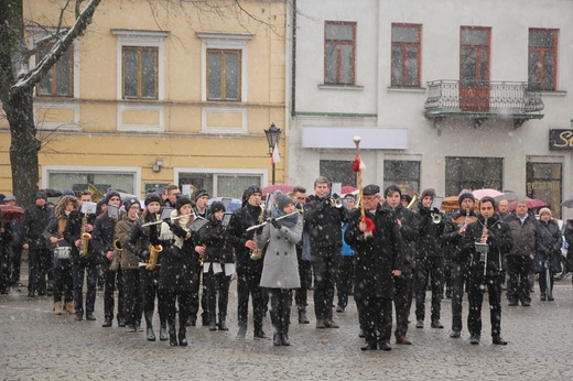 Procesja z relikwiami św. Wiktorii w Łowiczu