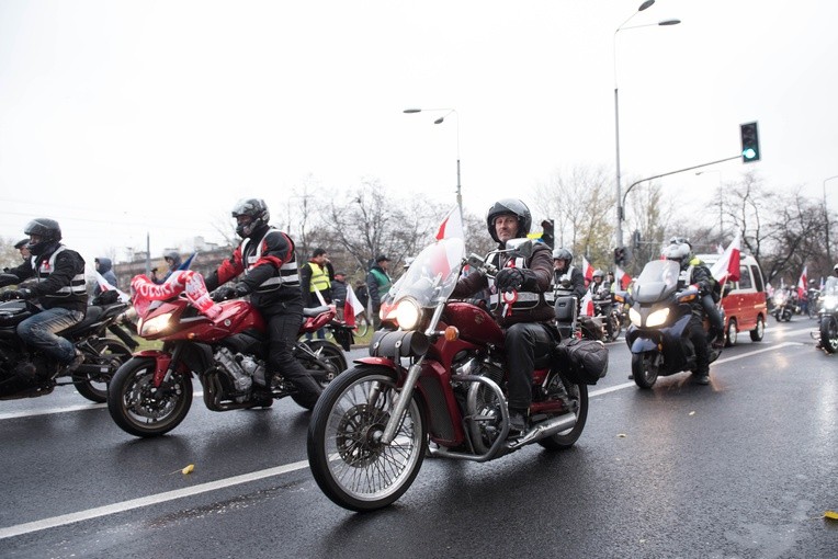 Pęknięta niepodległa