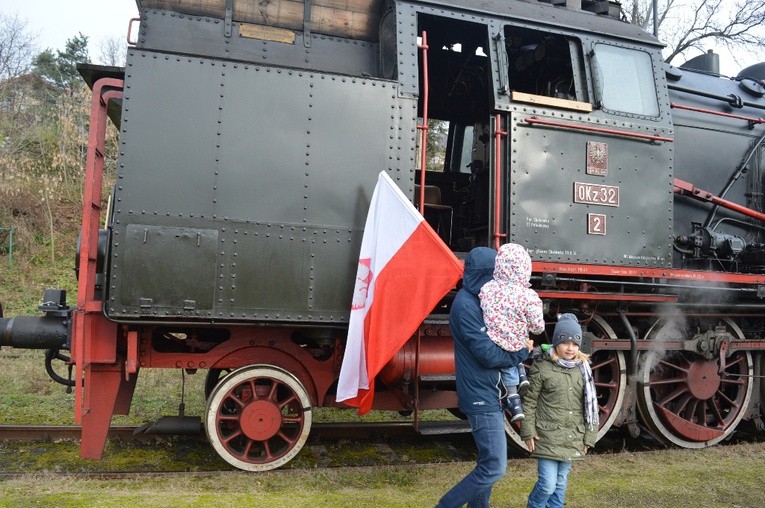 Niepodległościowa para pociągu