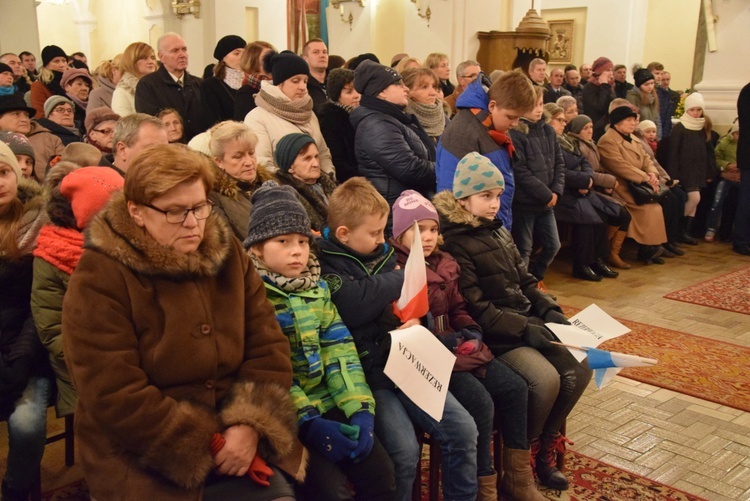 Powitanie ikony MB Częstochowskiej w Regnowie