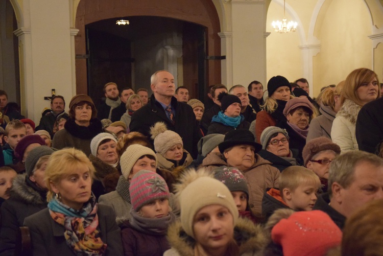 Powitanie ikony MB Częstochowskiej w Regnowie