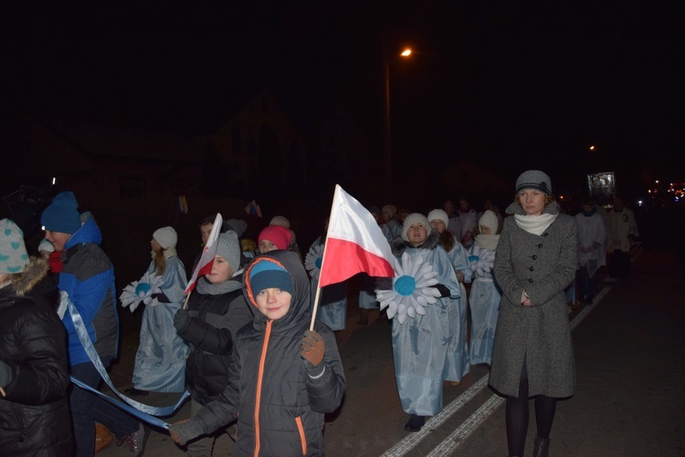 Powitanie ikony MB Częstochowskiej w Regnowie