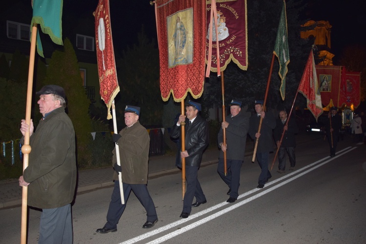 Powitanie ikony MB Częstochowskiej w Regnowie