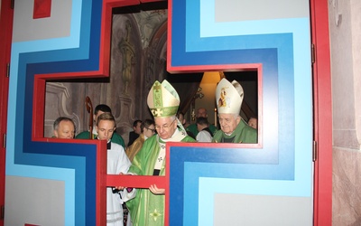 Brama Miłosierdzia w lubelskiej archikatedrze została zamknięta