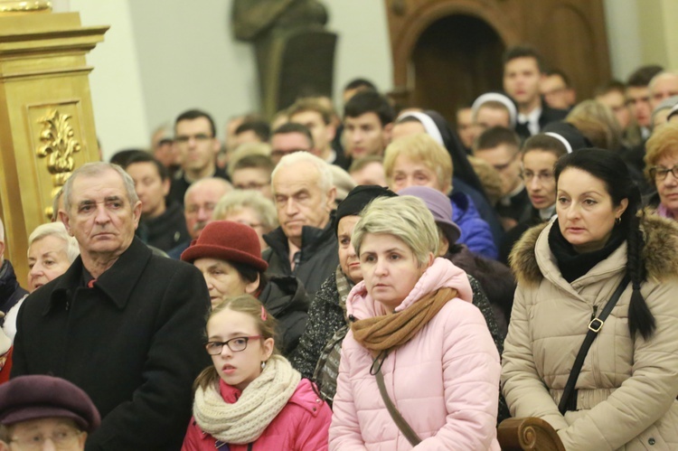 Katedra. Zamknięcie Bramy Miłosierdzia.