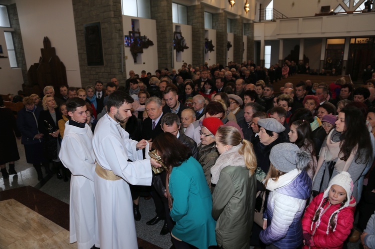 Relikwie św. Jana Pawła II w Męcinie