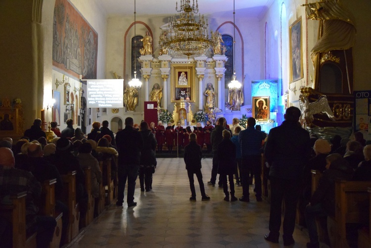 Powitanie ikony MB Częstochowskiej w Białej Rawskiej