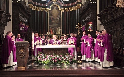 Odprawiana w oktawie Wszystkich Świętych Eucharystia na stałe weszła  do duchowej tradycji Kościoła gdańskiego.