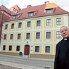 To jedno z najstarszych muzeów archidiecezjalnych w Polsce, założone w 1898 roku.