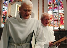 W Mszy św. uczestniczyli także jubilaci pełniący posługę szafarza od 25 lat.