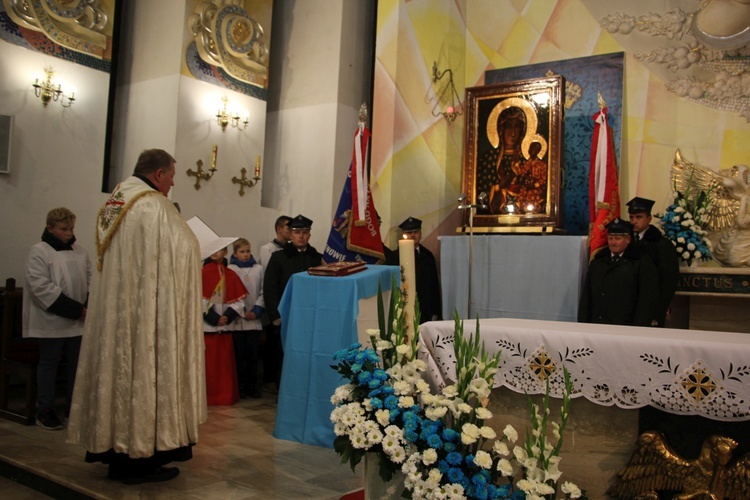 Powitanie ikony MB Częstochowskiej w Szczukach