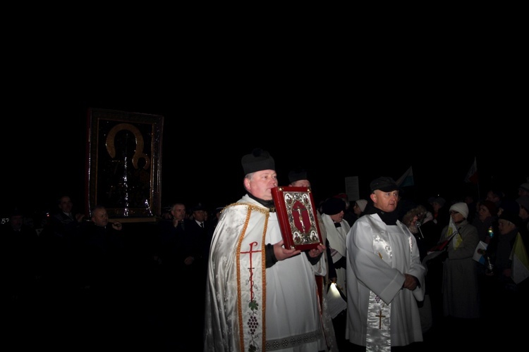 Powitanie ikony MB Częstochowskiej w Szczukach