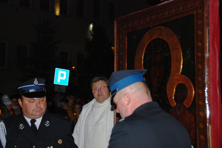 Powitanie ikony MB Częstochowskiej w Sadkowicach