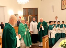 Poświęcenia odnowionej kaplicy dokonał bp Piotr Greger