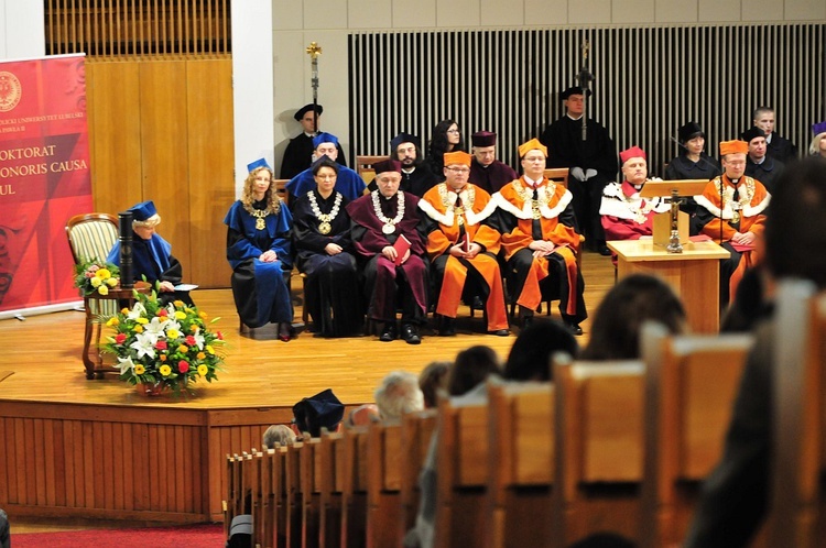 ​Doktorat honoris causa dla wybitnej humanistki