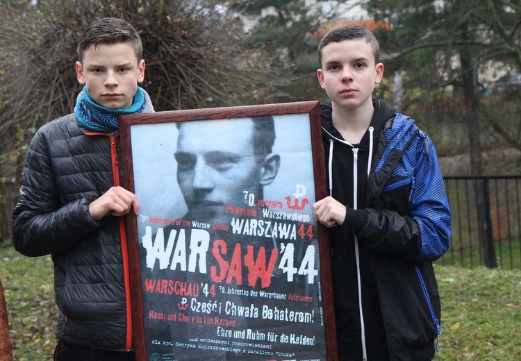 Odłonięcie pomników Żołnierzy Niezłomnych