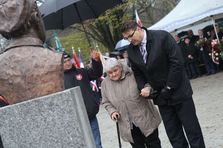 Odłonięcie pomników Żołnierzy Niezłomnych