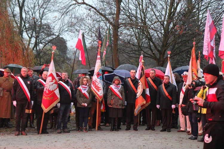 Odłonięcie pomników Żołnierzy Niezłomnych