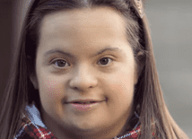Francja: Zakaz publikacji uśmiechniętych buzi dzieci z zespołem Downa 