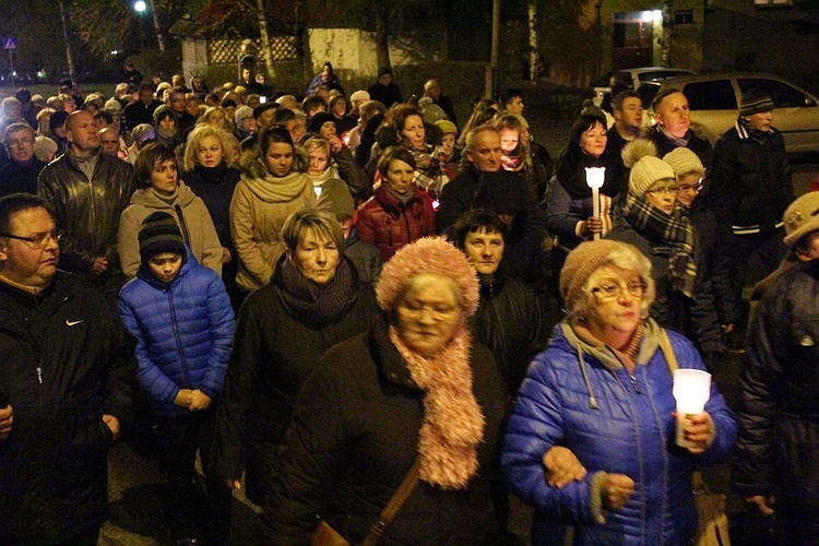 Głuszyca. Procesja ulicami miasta